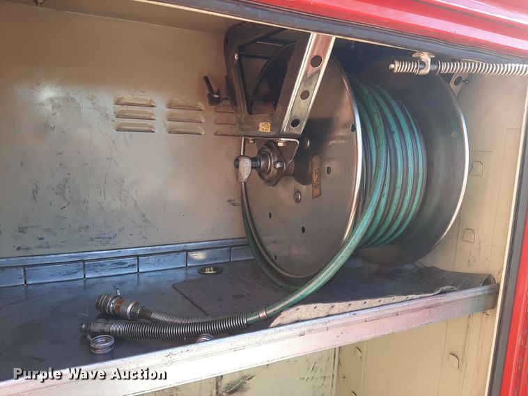 image for item LX9831 2013 Ford F550 Super Duty  Crew Cab rescue vehicle