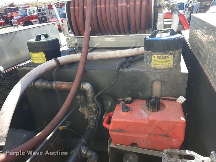 image for item LX9831 2013 Ford F550 Super Duty  Crew Cab rescue vehicle