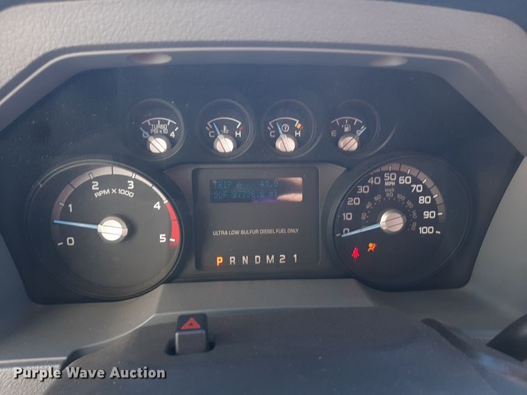 image for item LX9831 2013 Ford F550 Super Duty  Crew Cab rescue vehicle