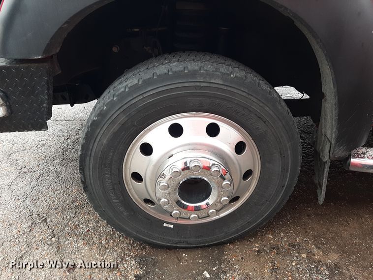 image for item LX9831 2013 Ford F550 Super Duty  Crew Cab rescue vehicle