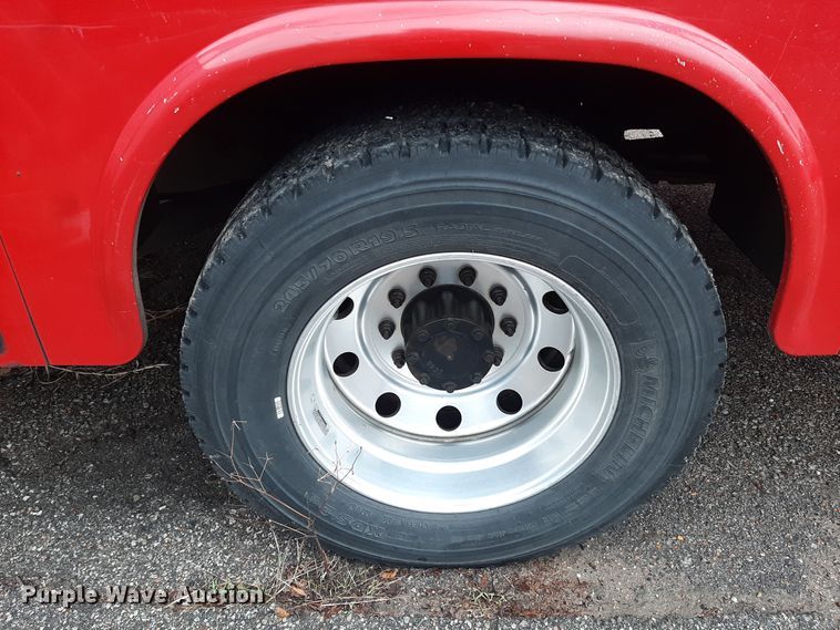 image for item LX9831 2013 Ford F550 Super Duty  Crew Cab rescue vehicle