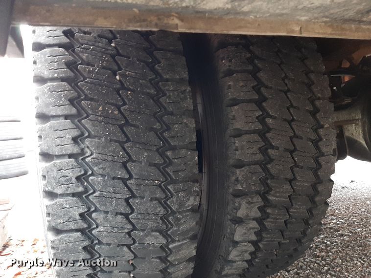 image for item LX9831 2013 Ford F550 Super Duty  Crew Cab rescue vehicle