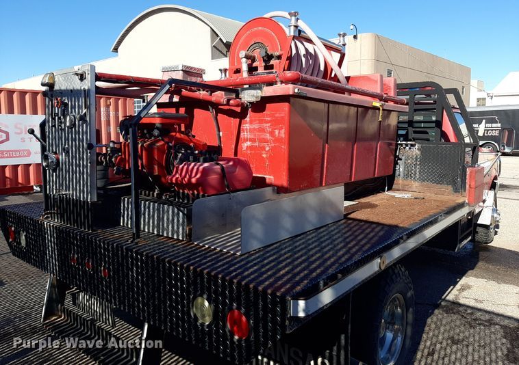 image for item LX9832 1992 Ford F350  brush fire truck