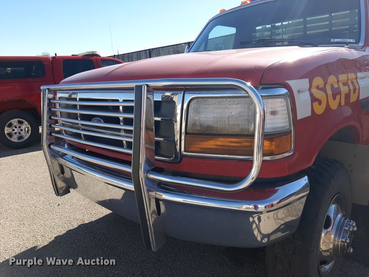 image for item LX9832 1992 Ford F350  brush fire truck