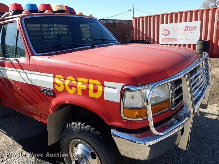 image for item LX9832 1992 Ford F350  brush fire truck