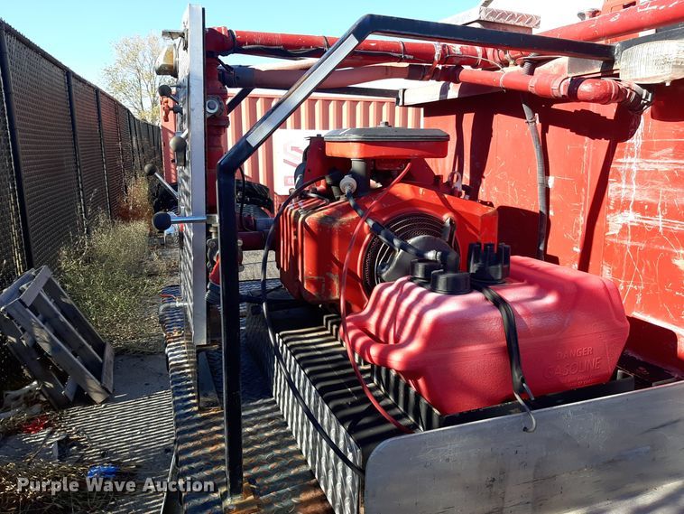 image for item LX9832 1992 Ford F350  brush fire truck