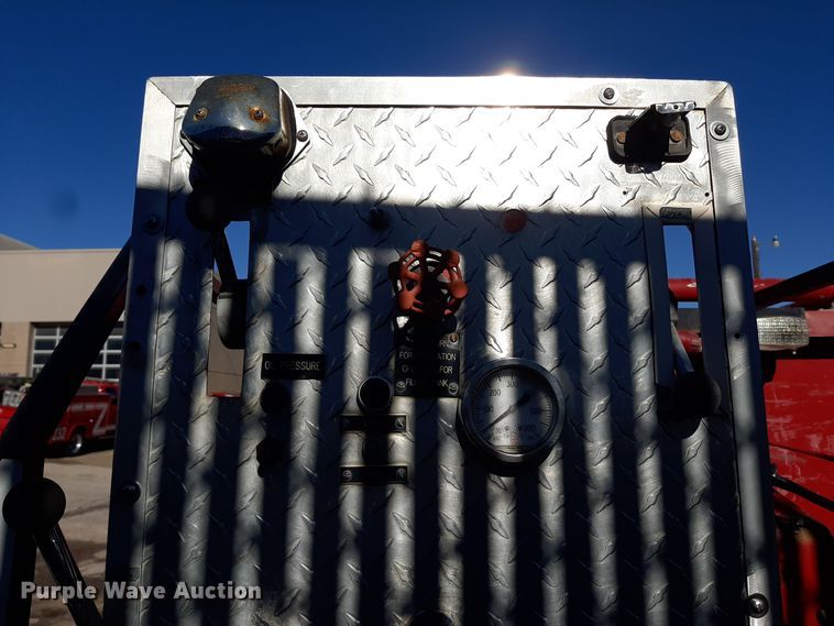 image for item LX9832 1992 Ford F350  brush fire truck