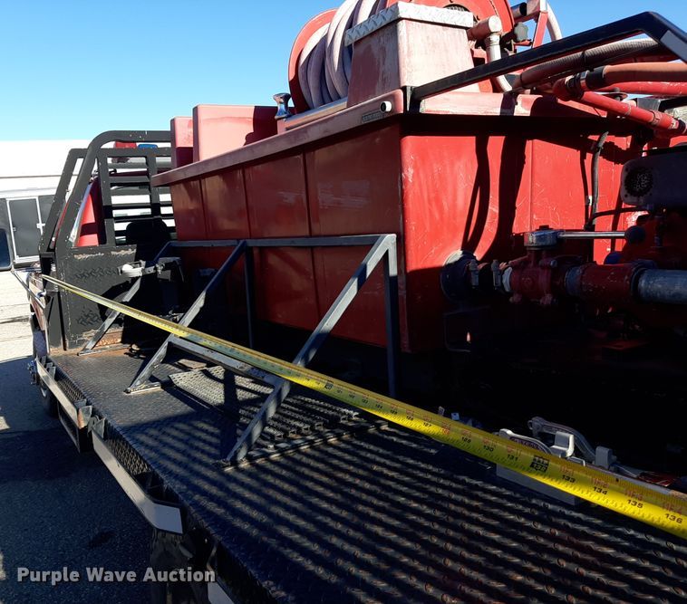 image for item LX9832 1992 Ford F350  brush fire truck