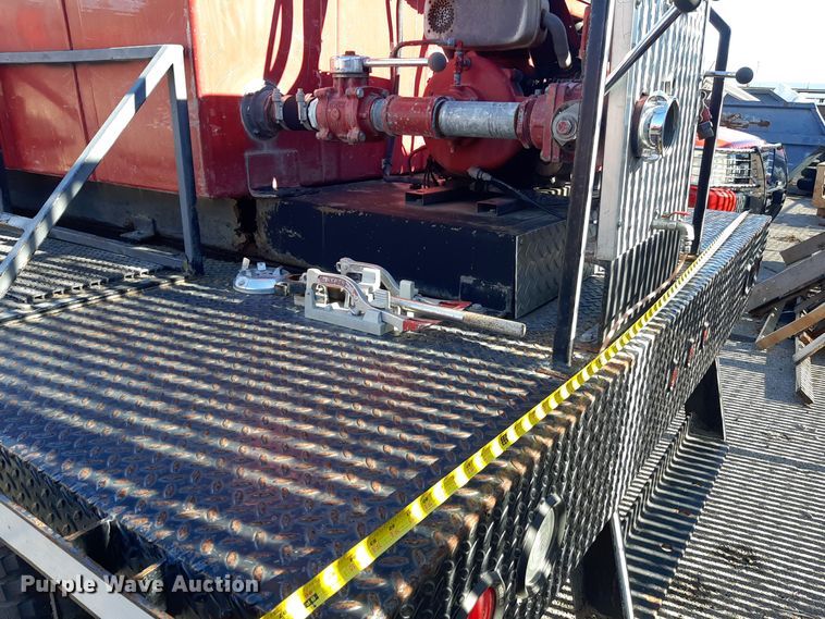 image for item LX9832 1992 Ford F350  brush fire truck