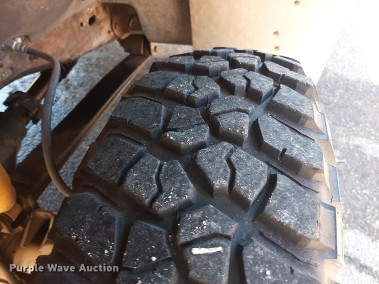 image for item LX9832 1992 Ford F350  brush fire truck