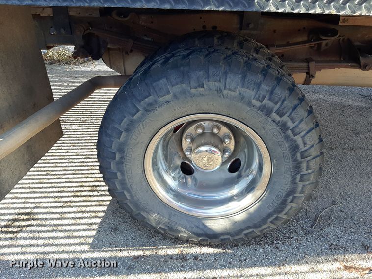 image for item LX9832 1992 Ford F350  brush fire truck