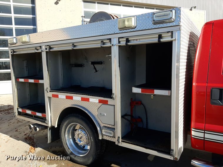 image for item LX9833 2010 Ford F550 Super Duty  Crew Cab rescue vehicle