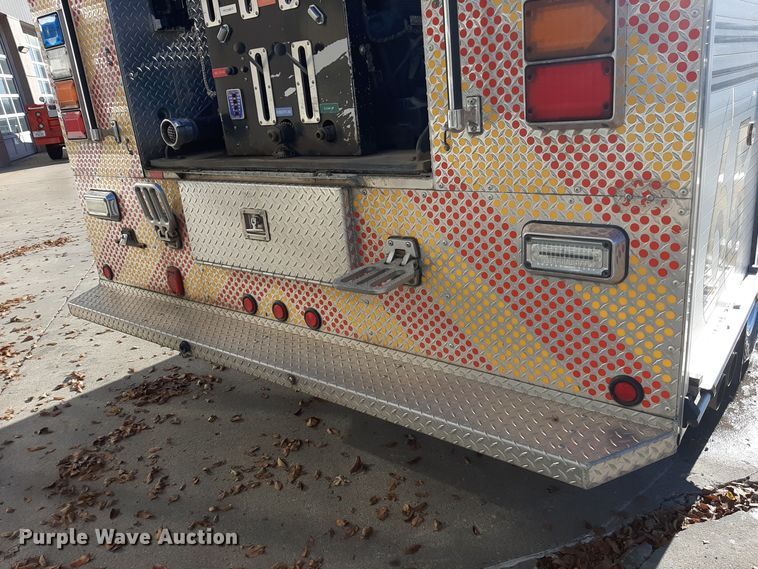 image for item LX9833 2010 Ford F550 Super Duty  Crew Cab rescue vehicle