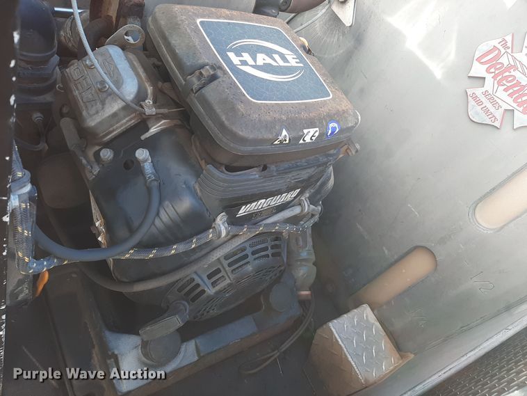 image for item LX9833 2010 Ford F550 Super Duty  Crew Cab rescue vehicle