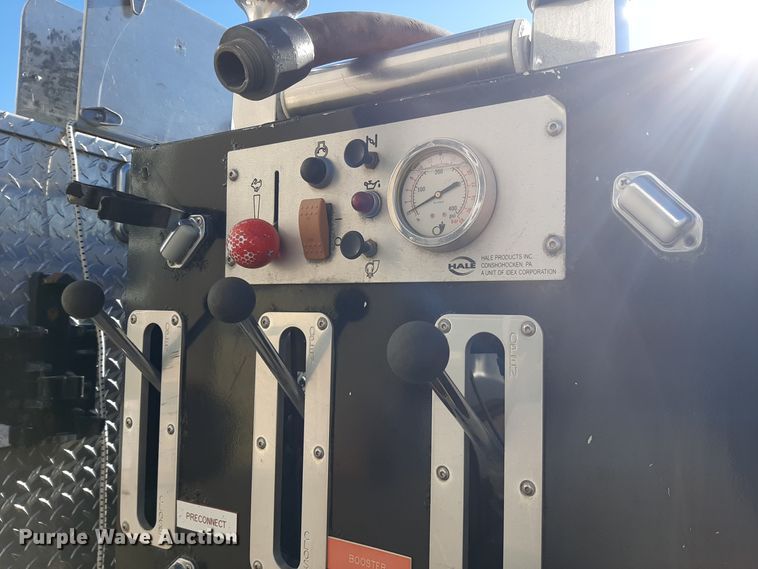 image for item LX9833 2010 Ford F550 Super Duty  Crew Cab rescue vehicle