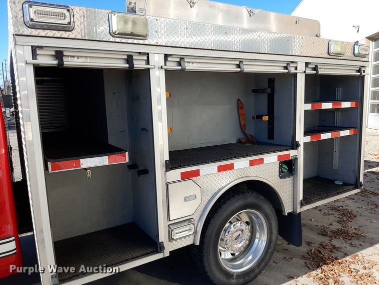 image for item LX9833 2010 Ford F550 Super Duty  Crew Cab rescue vehicle