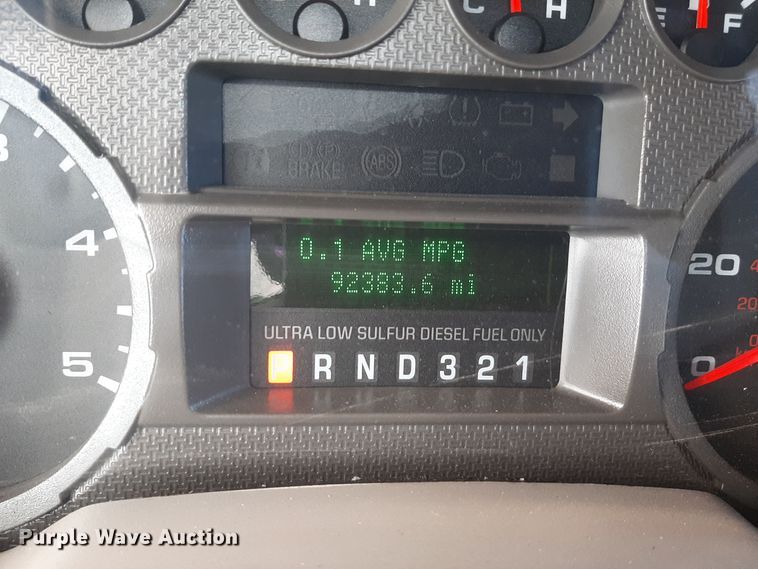 image for item LX9833 2010 Ford F550 Super Duty  Crew Cab rescue vehicle