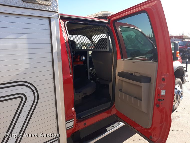 image for item LX9833 2010 Ford F550 Super Duty  Crew Cab rescue vehicle
