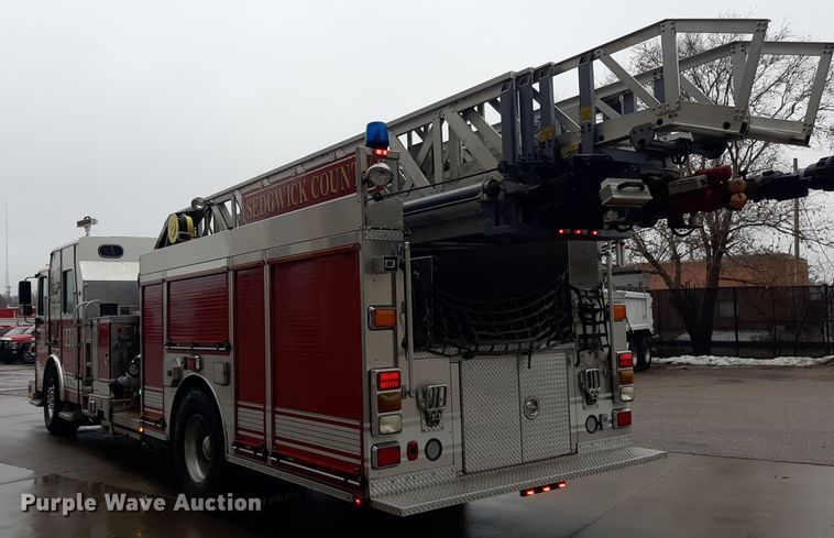 image for item LX9881 2007 Sutphen SL-75  Quint fire truck