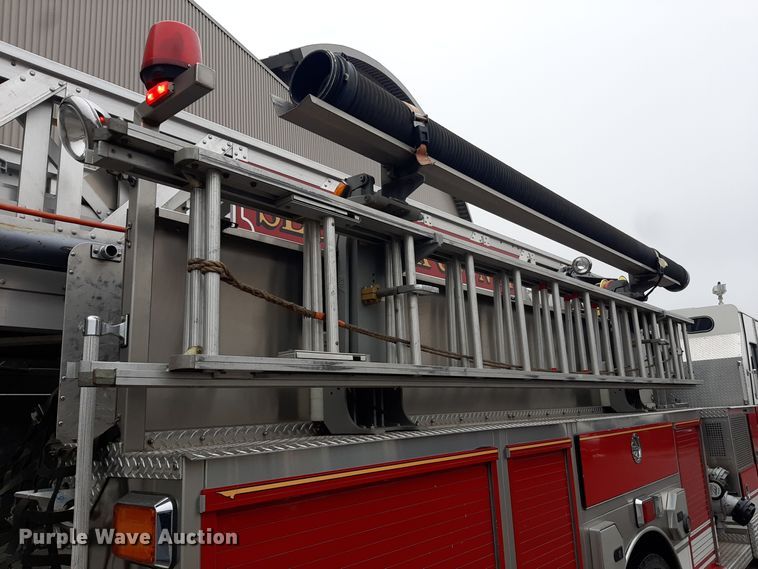 image for item LX9881 2007 Sutphen SL-75  Quint fire truck