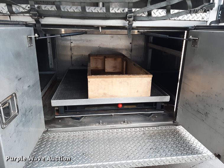 image for item LX9881 2007 Sutphen SL-75  Quint fire truck