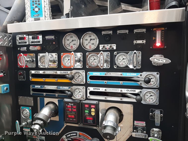 image for item LX9881 2007 Sutphen SL-75  Quint fire truck