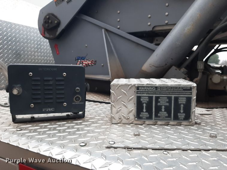 image for item LX9881 2007 Sutphen SL-75  Quint fire truck