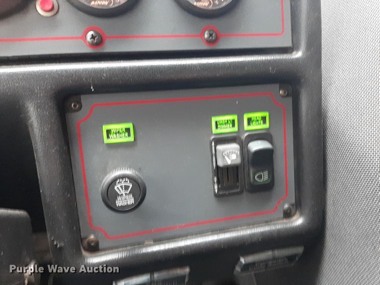 image for item LX9881 2007 Sutphen SL-75  Quint fire truck