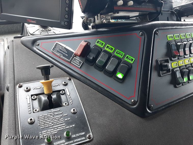 image for item LX9881 2007 Sutphen SL-75  Quint fire truck