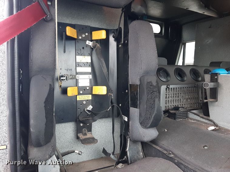 image for item LX9881 2007 Sutphen SL-75  Quint fire truck