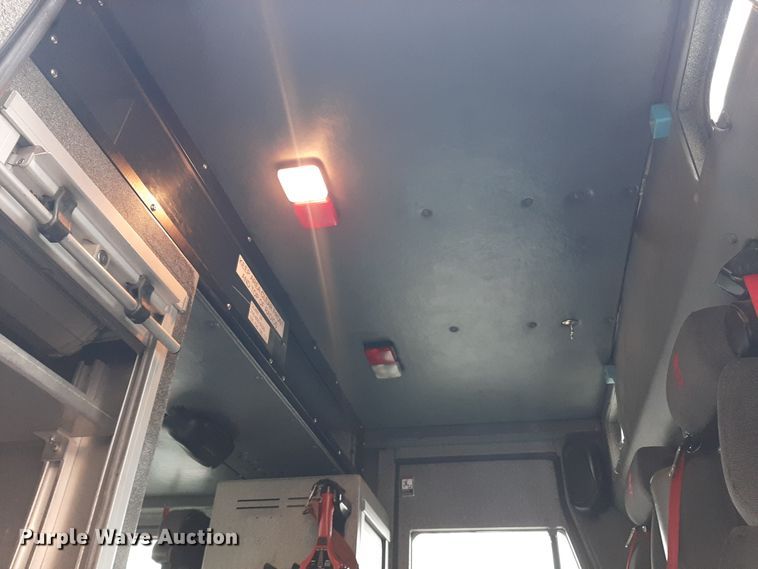 image for item LX9881 2007 Sutphen SL-75  Quint fire truck