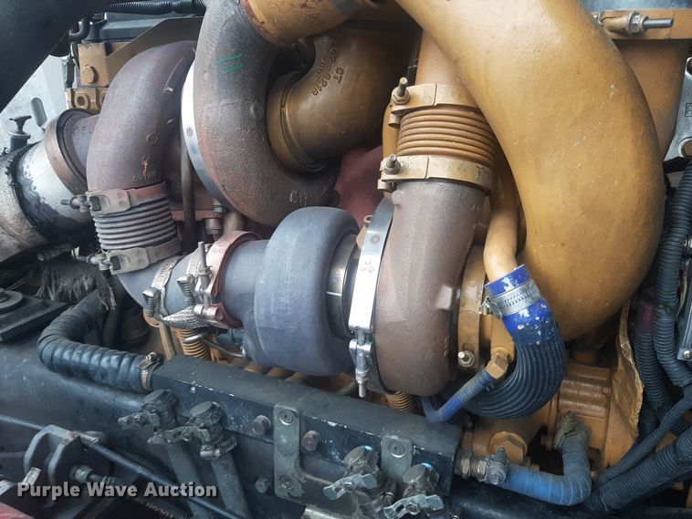 image for item LX9881 2007 Sutphen SL-75  Quint fire truck