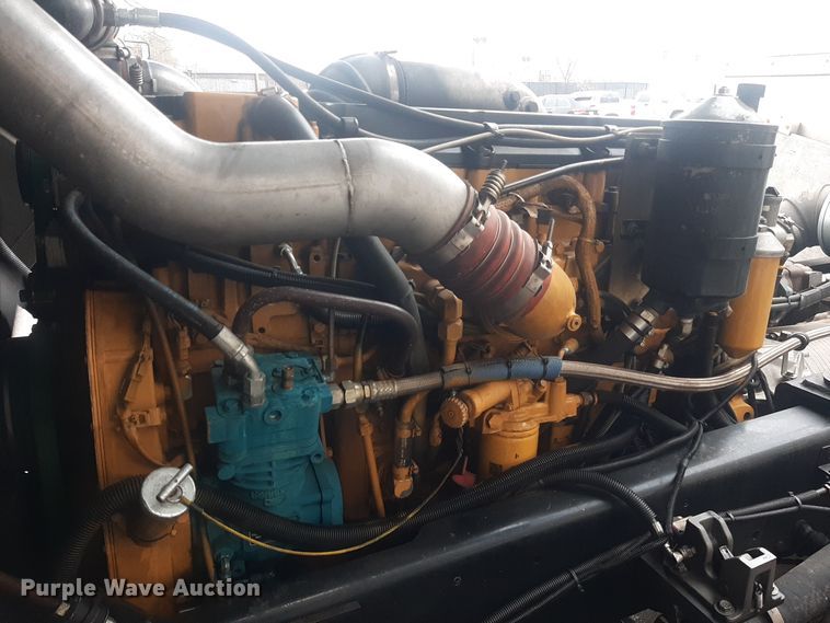 image for item LX9881 2007 Sutphen SL-75  Quint fire truck