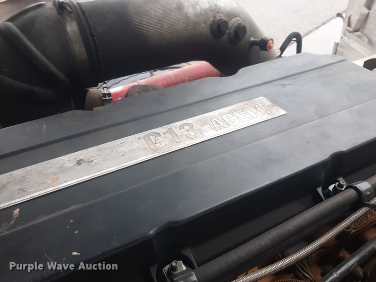 image for item LX9881 2007 Sutphen SL-75  Quint fire truck