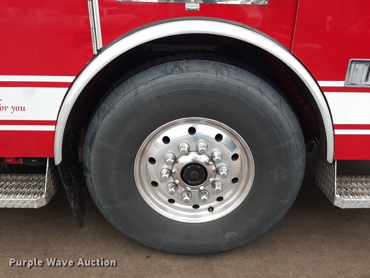 image for item LX9881 2007 Sutphen SL-75  Quint fire truck