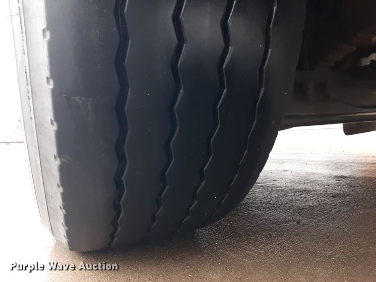 image for item LX9881 2007 Sutphen SL-75  Quint fire truck