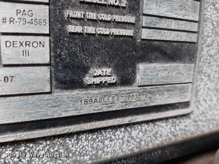 image for item LX9881 2007 Sutphen SL-75  Quint fire truck