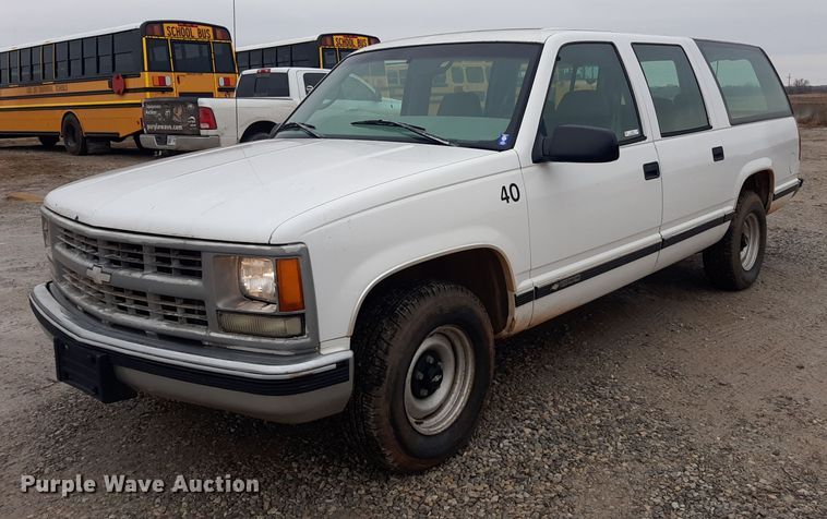 image for item LX9884 1999 Chevrolet Suburban C1500  SUV
