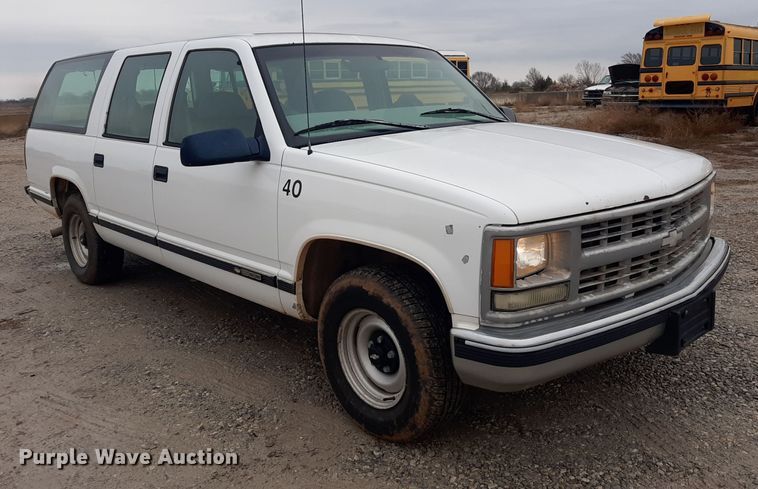 image for item LX9884 1999 Chevrolet Suburban C1500  SUV