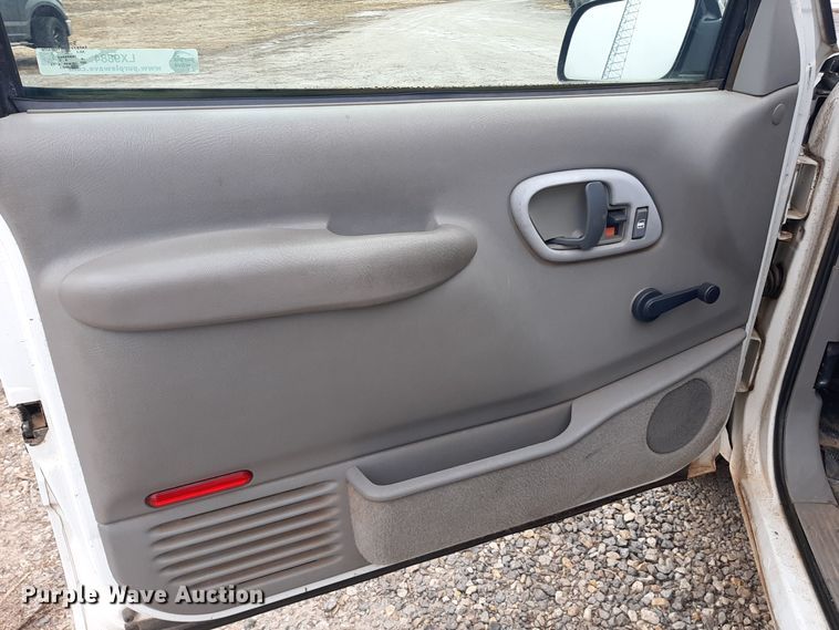 image for item LX9884 1999 Chevrolet Suburban C1500  SUV