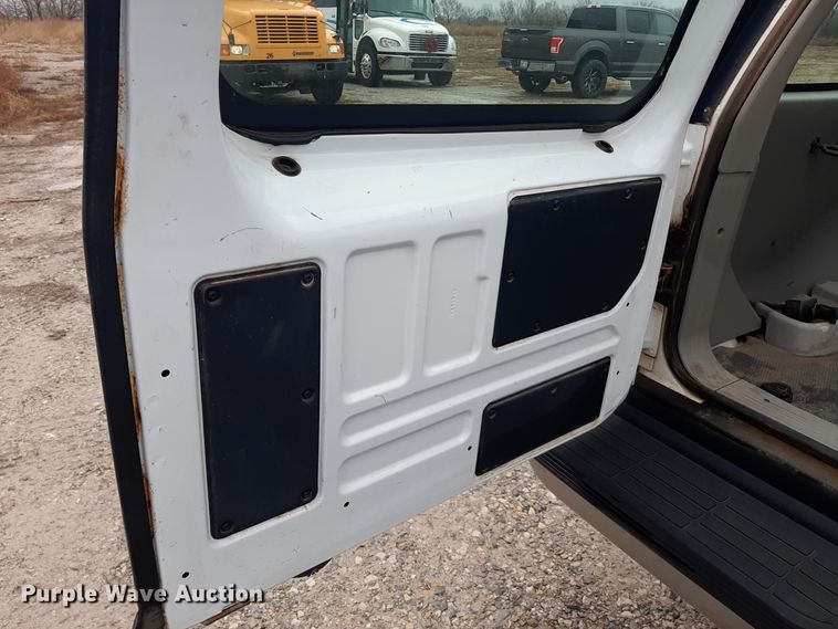 image for item LX9884 1999 Chevrolet Suburban C1500  SUV