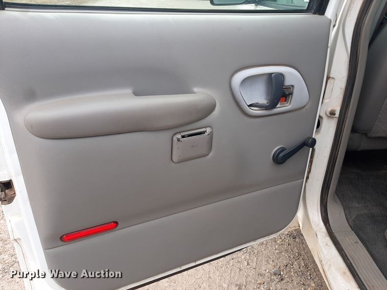 image for item LX9884 1999 Chevrolet Suburban C1500  SUV