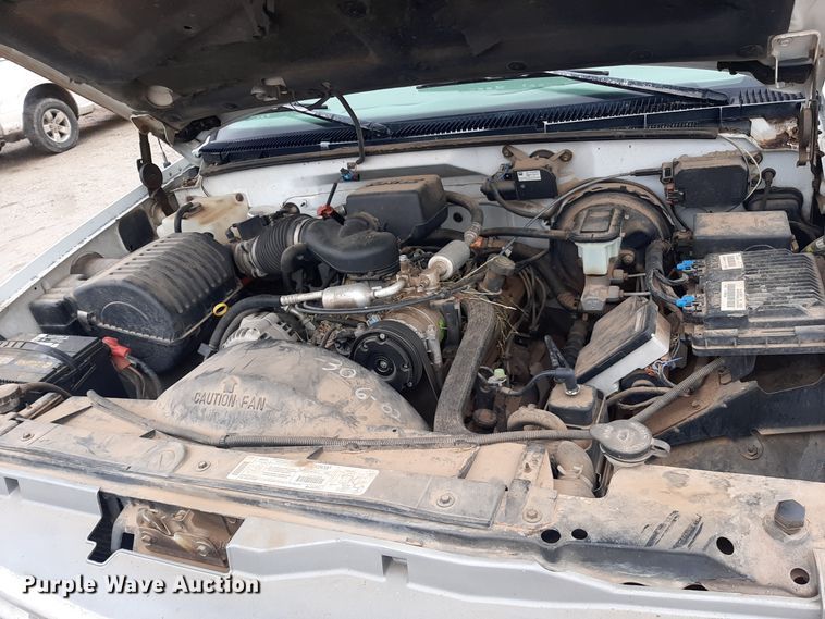 image for item LX9884 1999 Chevrolet Suburban C1500  SUV