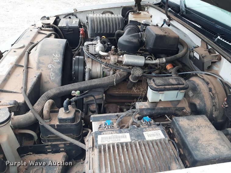 image for item LX9884 1999 Chevrolet Suburban C1500  SUV