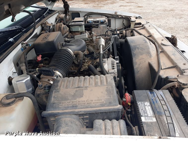 image for item LX9884 1999 Chevrolet Suburban C1500  SUV