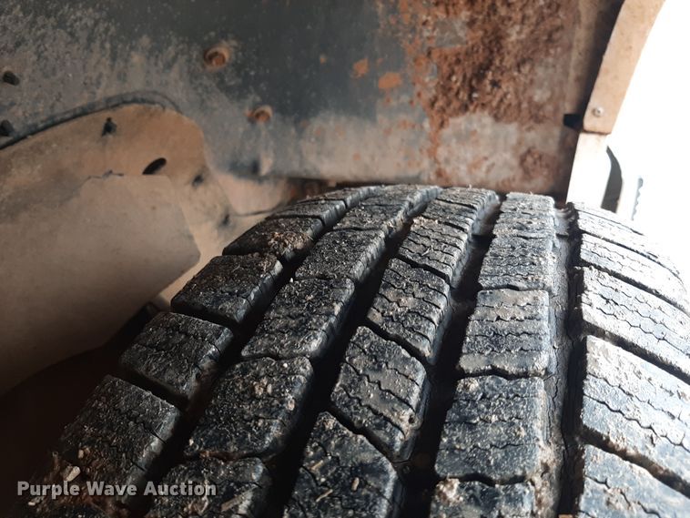 image for item LX9884 1999 Chevrolet Suburban C1500  SUV