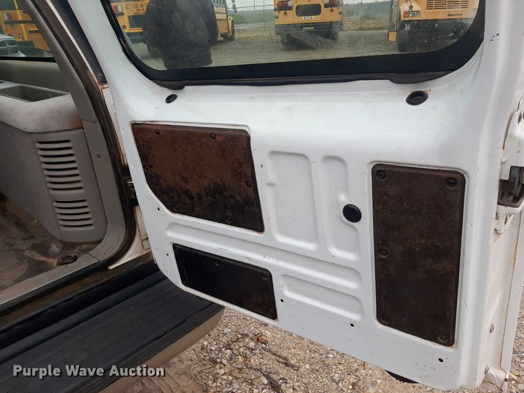 image for item LX9885 1999 Chevrolet Suburban 1500  SUV