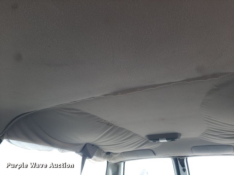 image for item LX9885 1999 Chevrolet Suburban 1500  SUV