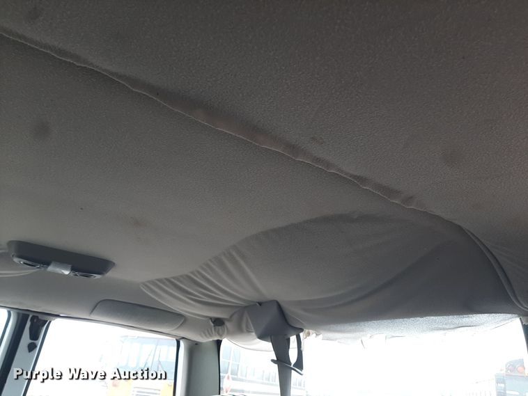 image for item LX9885 1999 Chevrolet Suburban 1500  SUV