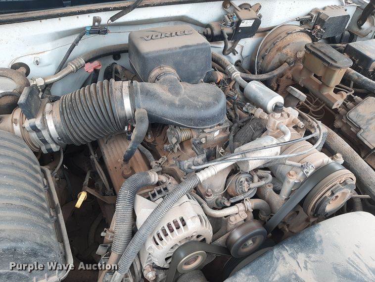 image for item LX9885 1999 Chevrolet Suburban 1500  SUV